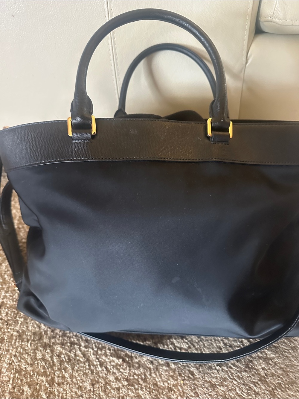 Michael Kors Black Large Tote with Gold Hardware &Leather Trim, laptop excellent - Picture 8 of 8